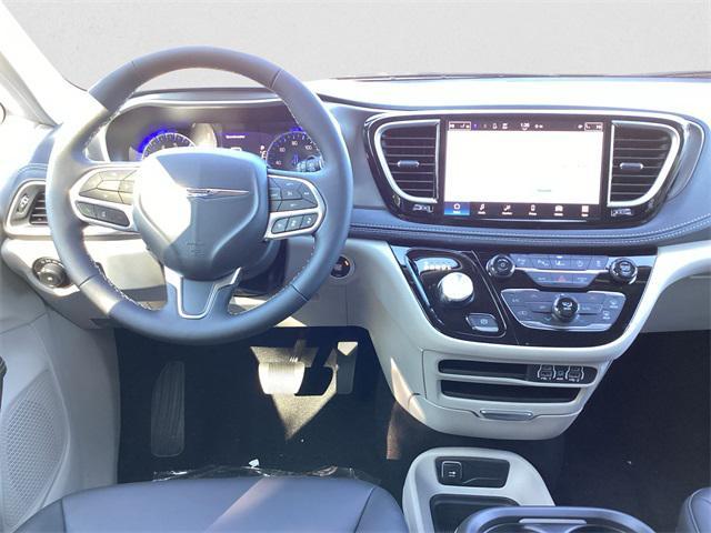 new 2024 Chrysler Pacifica car, priced at $43,360