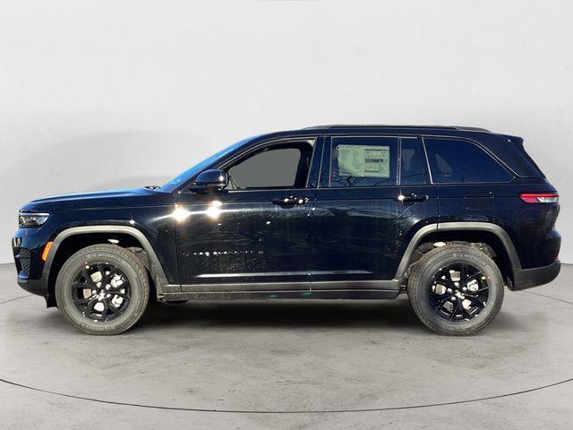 new 2025 Jeep Grand Cherokee car, priced at $43,780