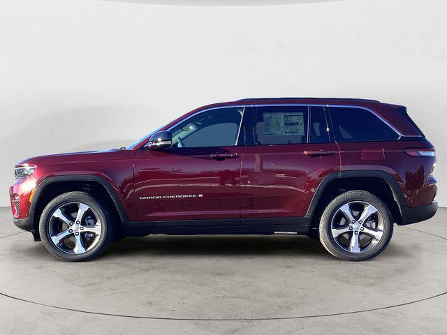 new 2025 Jeep Grand Cherokee car, priced at $52,198