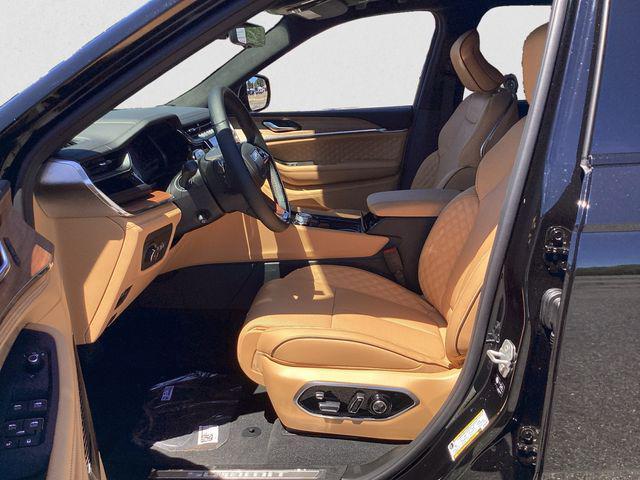 new 2025 Jeep Grand Cherokee car, priced at $65,446