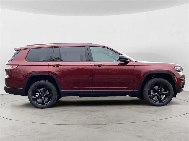 new 2024 Jeep Grand Cherokee L car, priced at $52,409