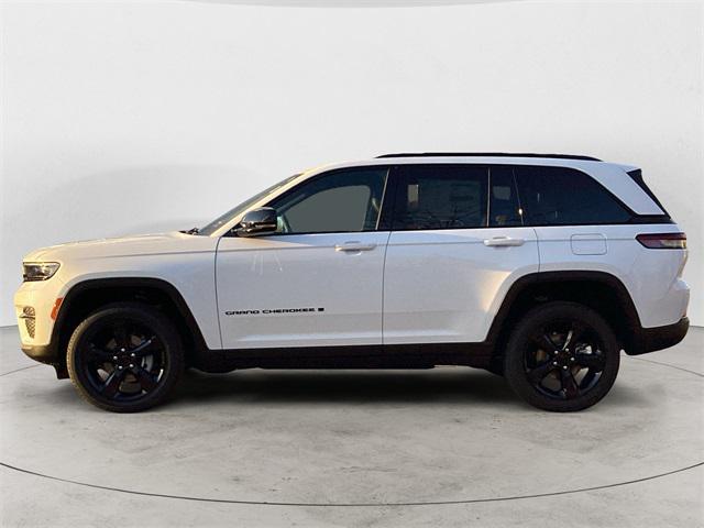 new 2025 Jeep Grand Cherokee car, priced at $43,828