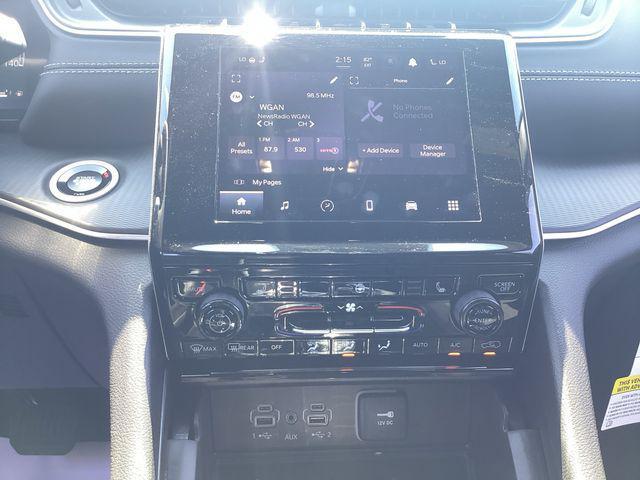 new 2025 Jeep Grand Cherokee car, priced at $42,695