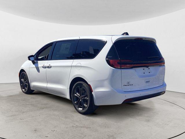 new 2026 Chrysler Pacifica car, priced at $42,797
