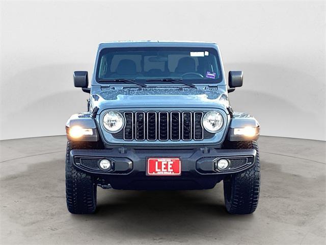 new 2025 Jeep Gladiator car, priced at $42,615