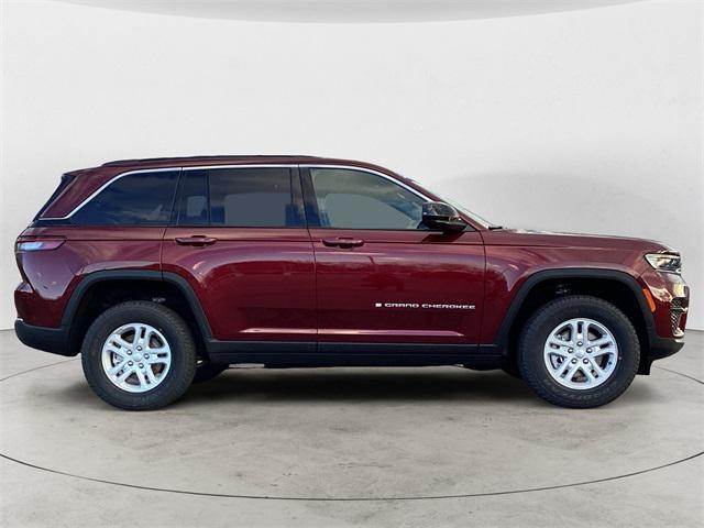 new 2025 Jeep Grand Cherokee car, priced at $39,906