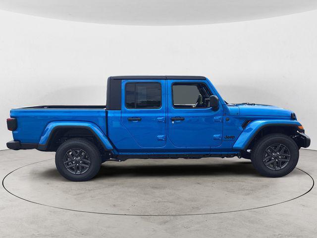 new 2025 Jeep Gladiator car, priced at $48,546