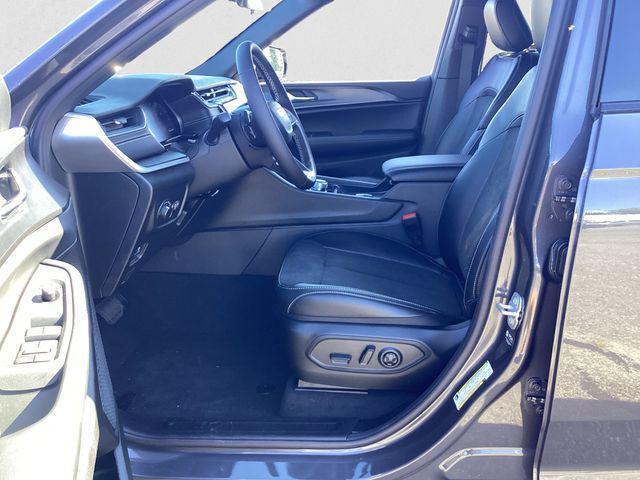 new 2025 Jeep Grand Cherokee L car, priced at $43,626