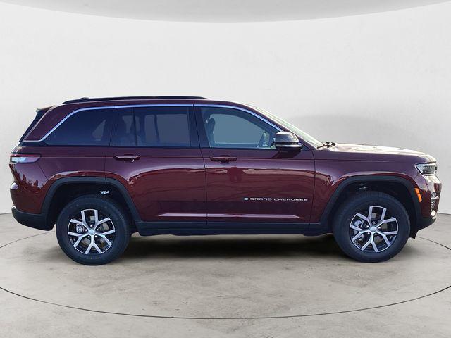 new 2025 Jeep Grand Cherokee car, priced at $44,434