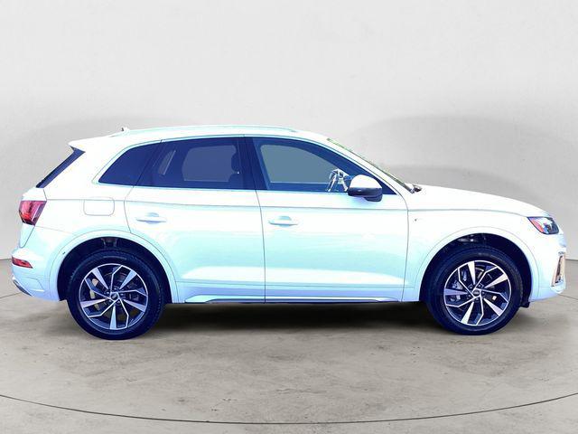 used 2022 Audi Q5 car, priced at $27,992