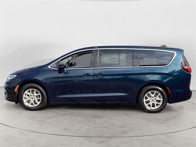 new 2024 Chrysler Pacifica car, priced at $41,190