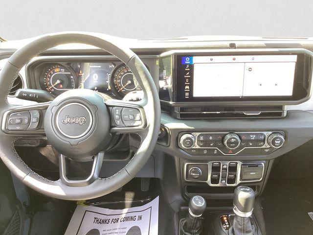 new 2025 Jeep Wrangler car, priced at $47,246