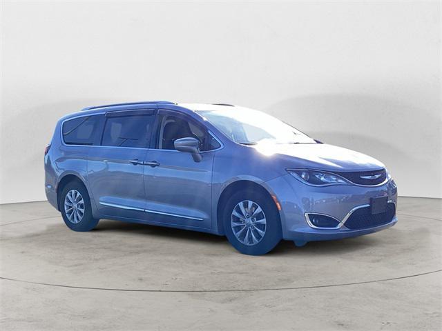 used 2018 Chrysler Pacifica car, priced at $15,991