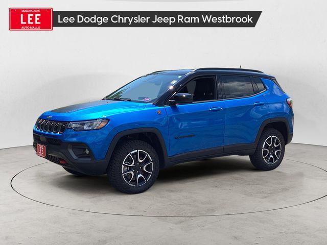 new 2024 Jeep Compass car, priced at $31,500