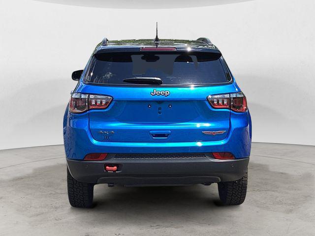 new 2024 Jeep Compass car, priced at $31,500