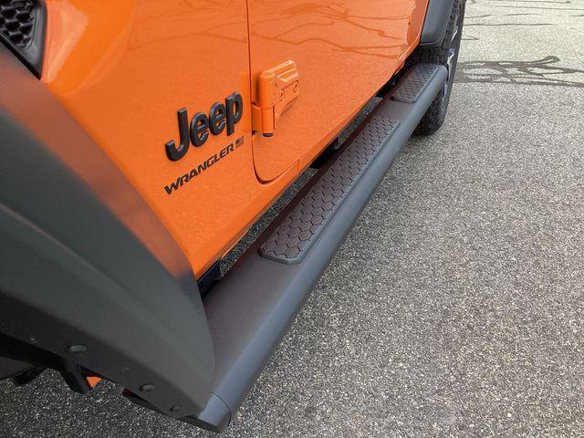 new 2025 Jeep Wrangler car, priced at $50,474