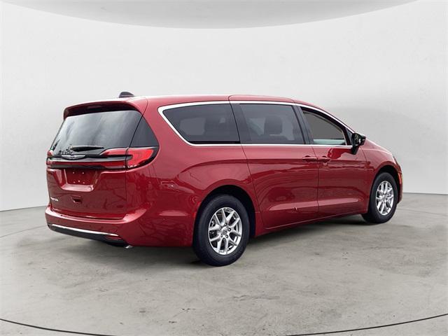 new 2024 Chrysler Pacifica car, priced at $41,190