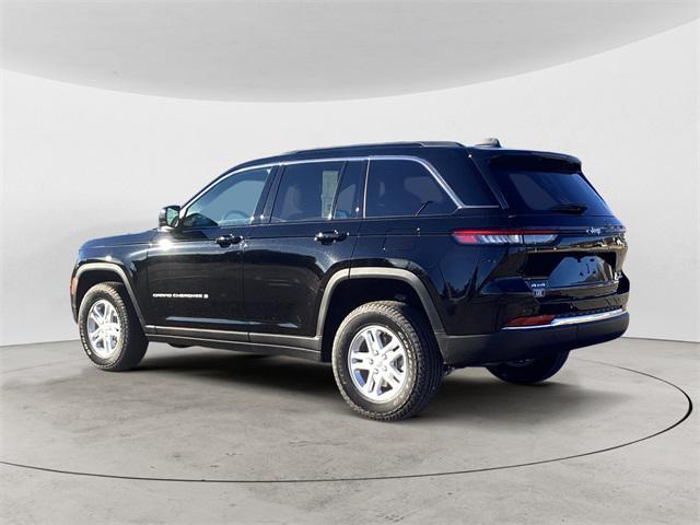 new 2025 Jeep Grand Cherokee car, priced at $38,290