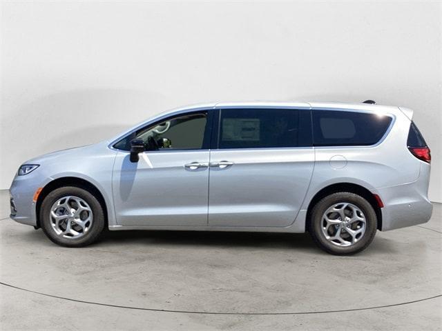 new 2024 Chrysler Pacifica car, priced at $46,910