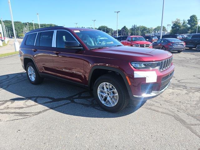 new 2024 Jeep Grand Cherokee L car, priced at $40,874