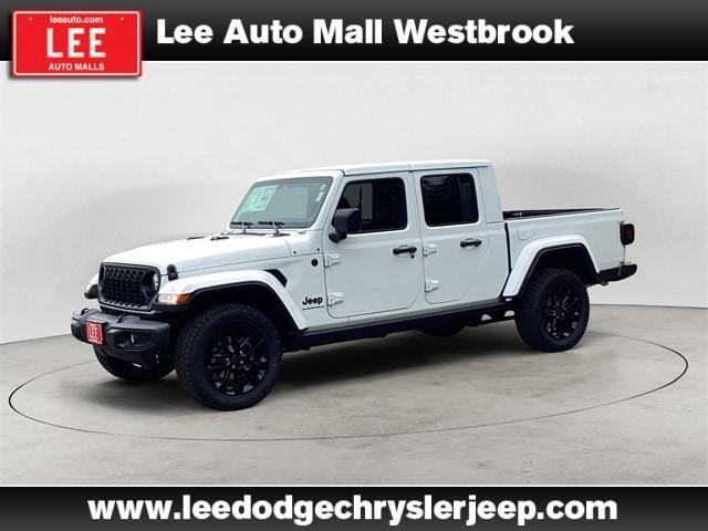 new 2024 Jeep Gladiator car, priced at $43,402