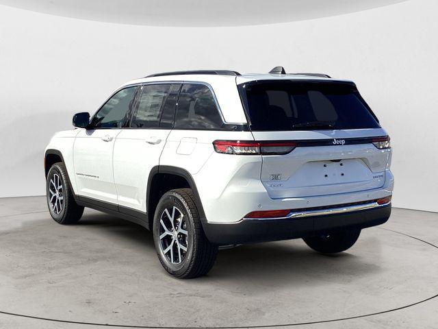 new 2025 Jeep Grand Cherokee car, priced at $43,916