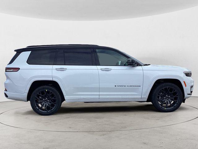 new 2025 Jeep Grand Cherokee L car, priced at $70,130