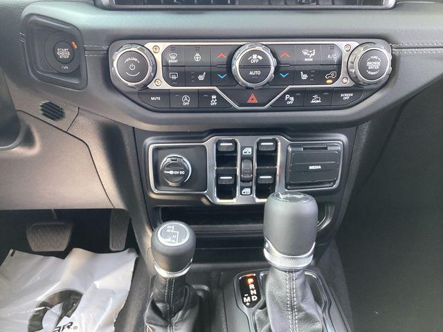 new 2025 Jeep Wrangler car, priced at $52,416