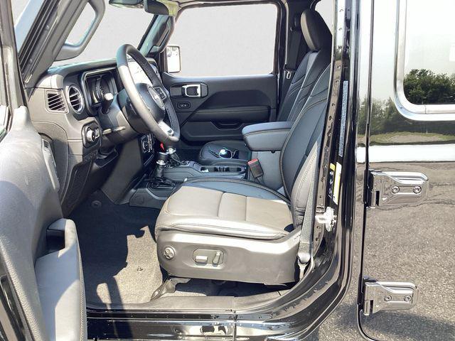 new 2025 Jeep Wrangler car, priced at $52,416