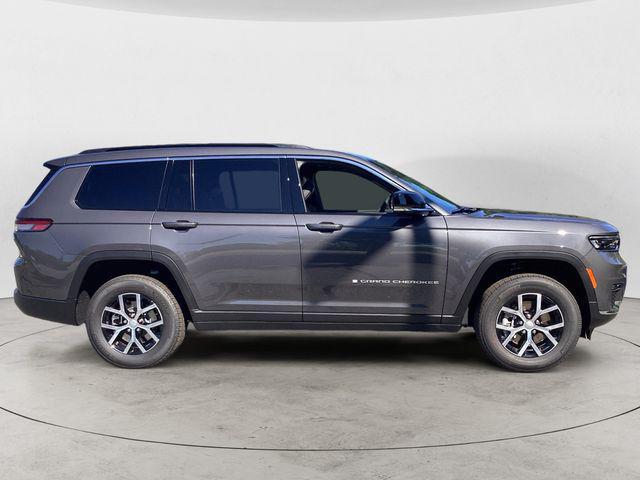 new 2025 Jeep Grand Cherokee L car, priced at $47,632