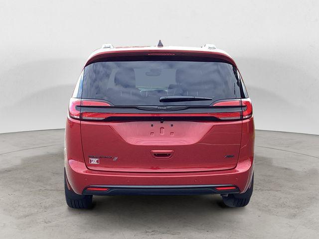 new 2026 Chrysler Pacifica car, priced at $46,769