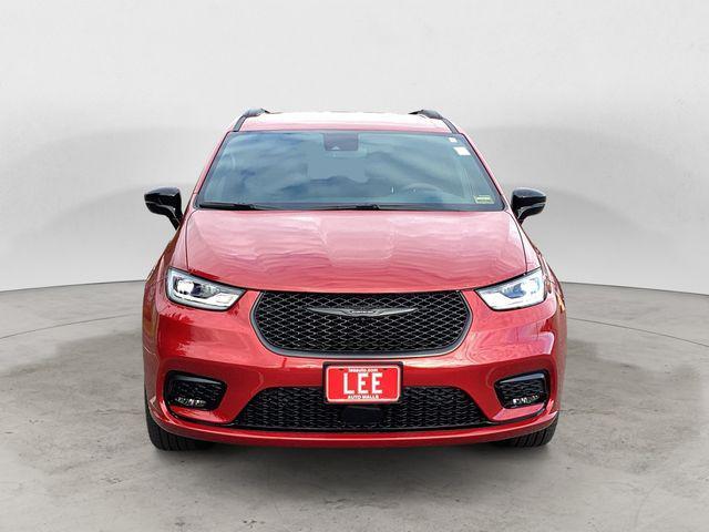 new 2026 Chrysler Pacifica car, priced at $46,769