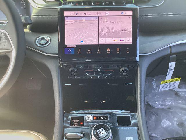 new 2025 Jeep Grand Cherokee car, priced at $45,484