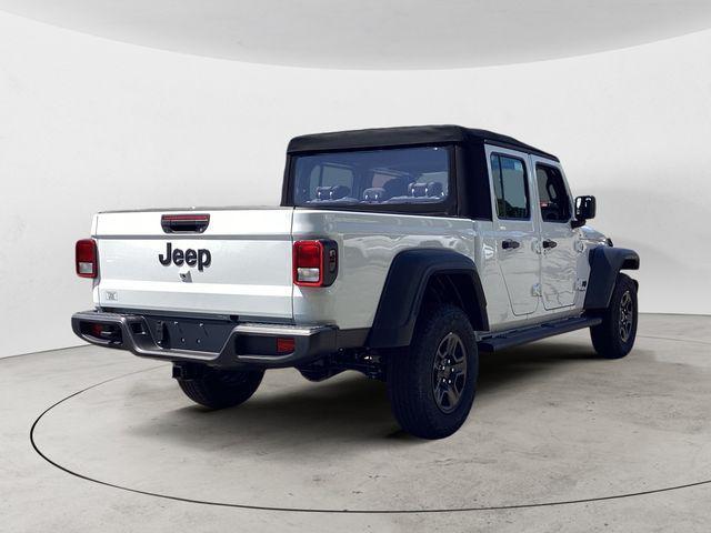 new 2025 Jeep Gladiator car, priced at $39,722