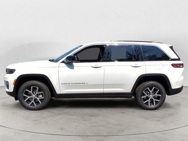 new 2025 Jeep Grand Cherokee car, priced at $44,561