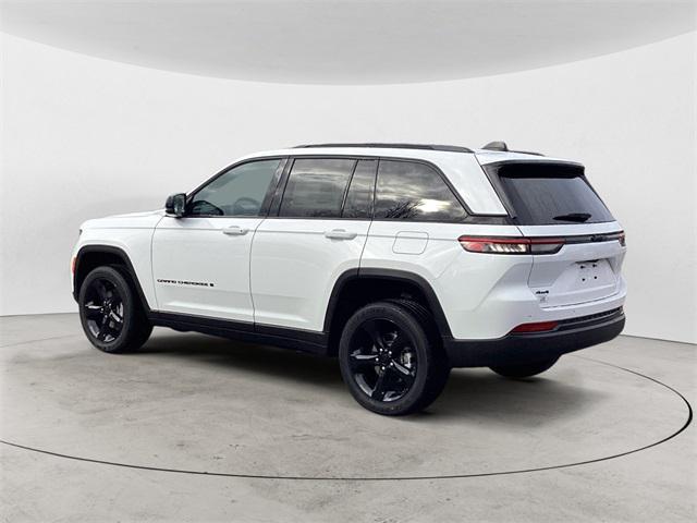 new 2025 Jeep Grand Cherokee car, priced at $43,378