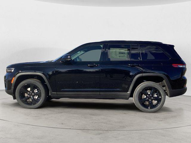 new 2025 Jeep Grand Cherokee car, priced at $44,810