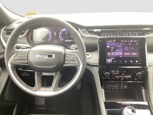 new 2025 Jeep Grand Cherokee car, priced at $42,492