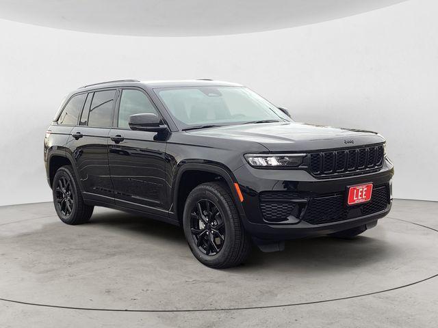 new 2025 Jeep Grand Cherokee car, priced at $42,492