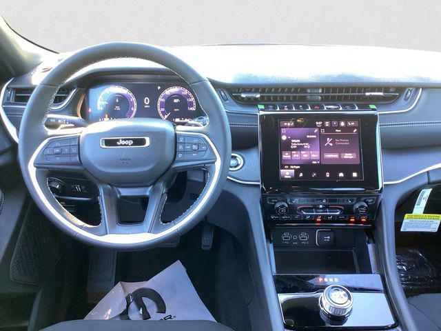 new 2025 Jeep Grand Cherokee car, priced at $38,732