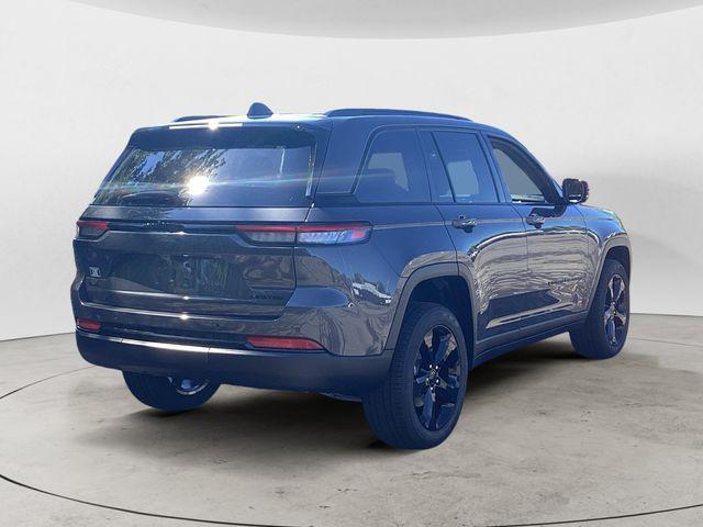 new 2025 Jeep Grand Cherokee car, priced at $50,249