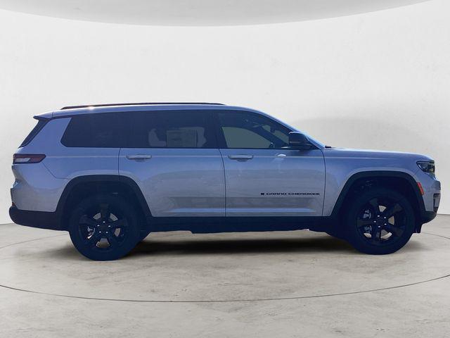 new 2024 Jeep Grand Cherokee L car, priced at $45,170