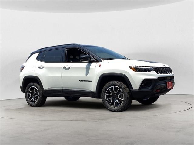 new 2024 Jeep Compass car, priced at $30,758