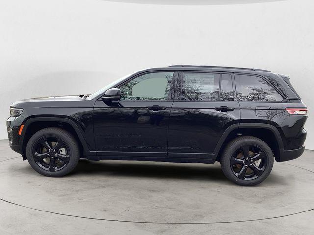 new 2025 Jeep Grand Cherokee car, priced at $52,238