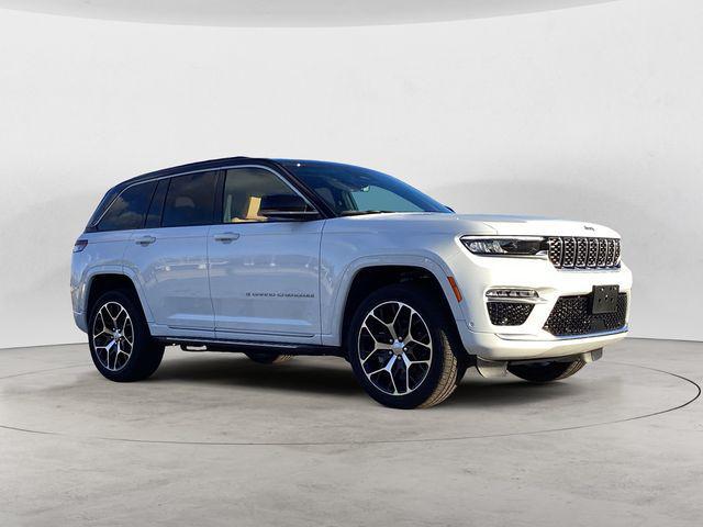 new 2025 Jeep Grand Cherokee car, priced at $67,693