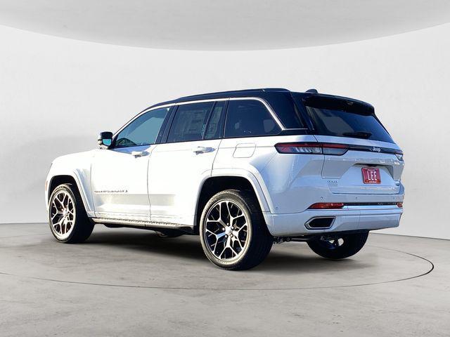 new 2025 Jeep Grand Cherokee car, priced at $67,693