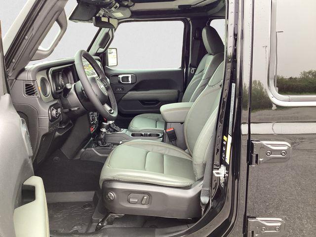 new 2025 Jeep Gladiator car, priced at $56,916