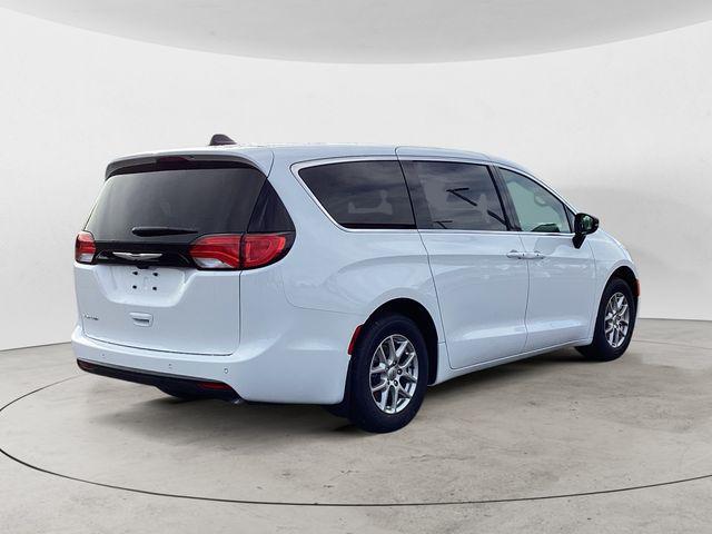 new 2025 Chrysler Voyager car, priced at $40,365