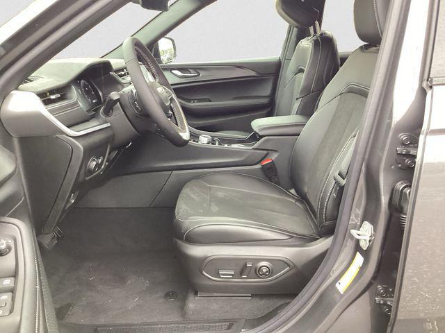 new 2025 Jeep Grand Cherokee car, priced at $43,427