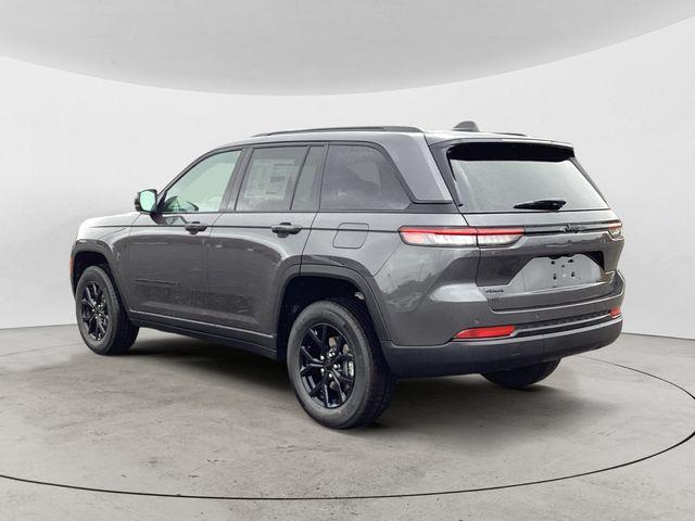 new 2025 Jeep Grand Cherokee car, priced at $43,427